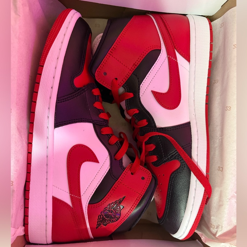 Jordan 1 Mid "Black/Gym Red/White"